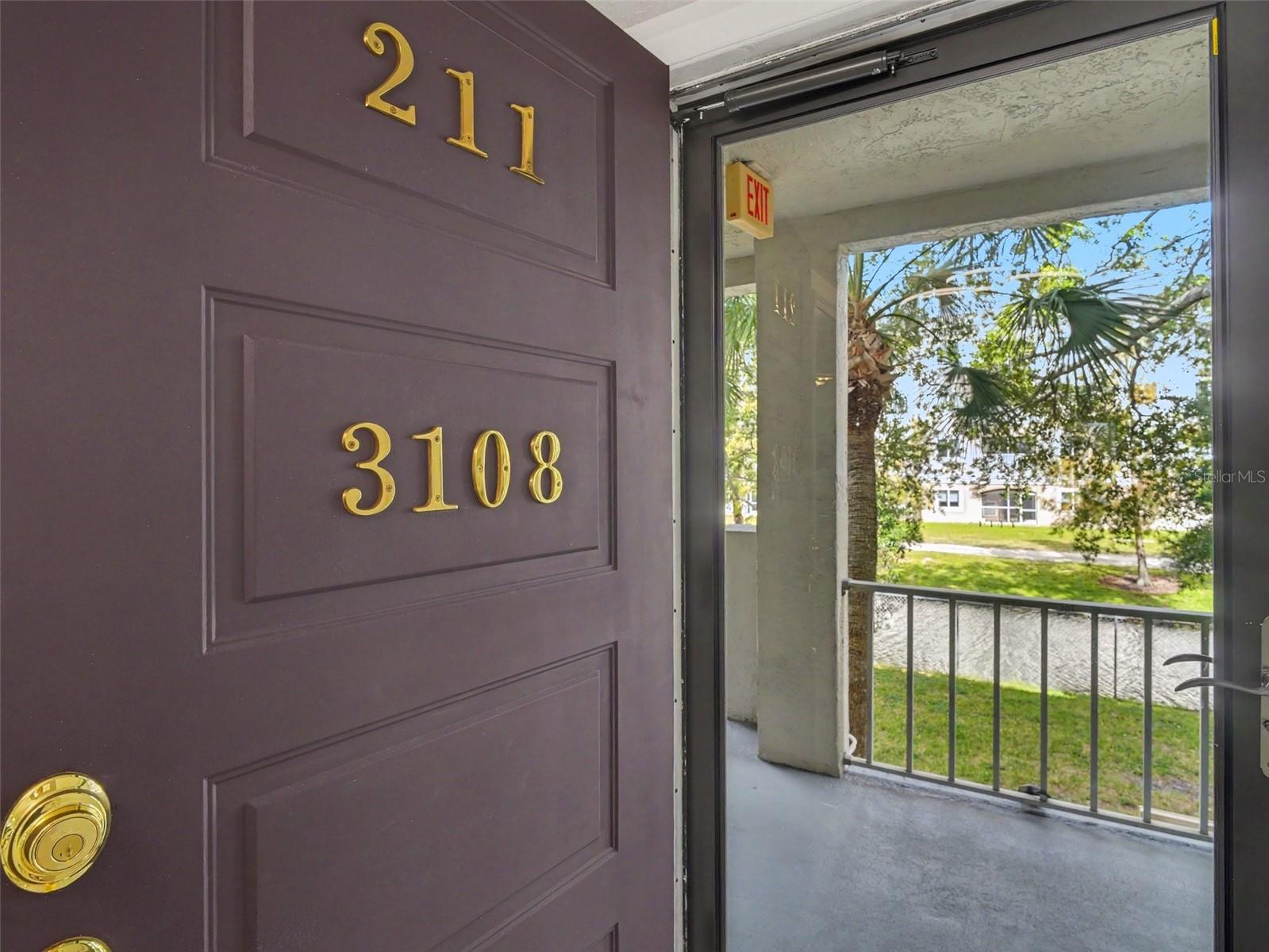 3108 LAKE BAYSHORE DRIVE, #211, Bradenton, FL 34205