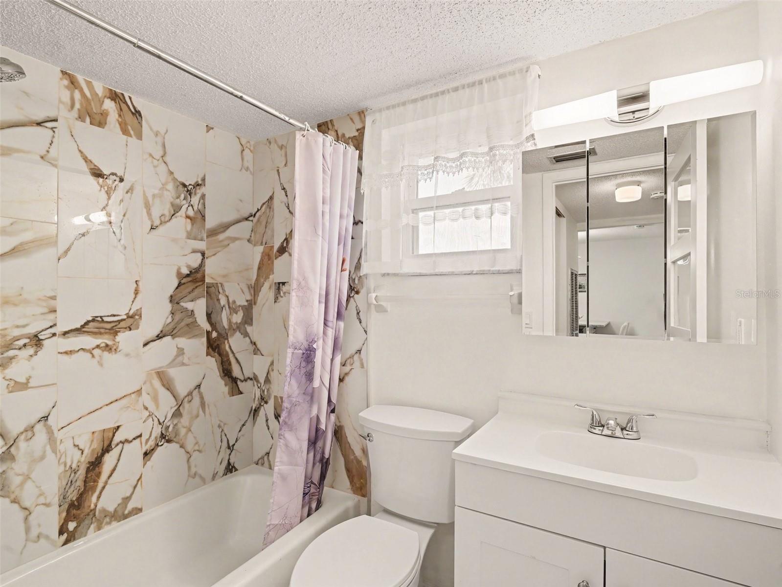 3108 LAKE BAYSHORE DRIVE, #211, Bradenton, FL 34205