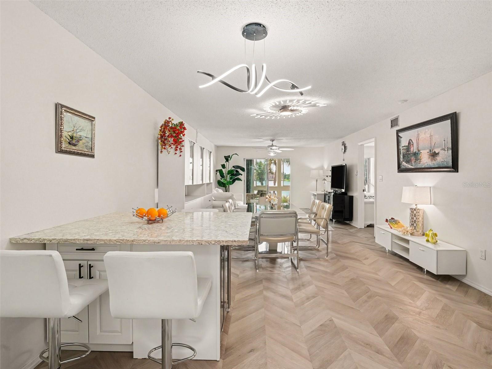 3108 LAKE BAYSHORE DRIVE, #211, Bradenton, FL 34205