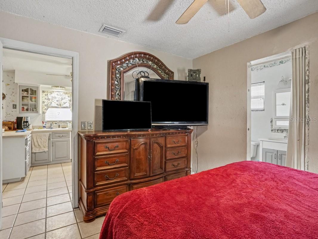 6313 SWEETWATER DRIVE E, Lakeland, FL 33811