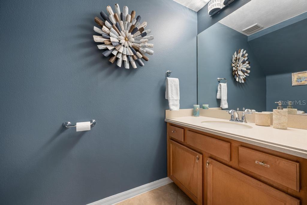 Lovely half bath for guests