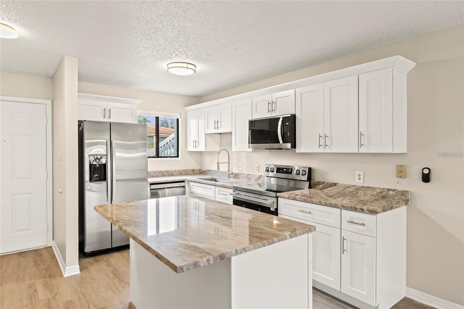 6033 34TH STREET W, #83, Bradenton, FL 34210