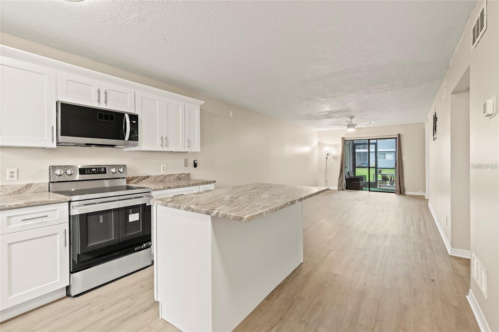 6033 34TH STREET W, #83, Bradenton, FL 34210