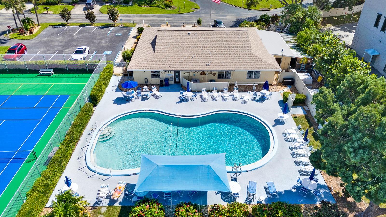 390 301 BOULEVARD W, #10C, Bradenton, FL 34205
