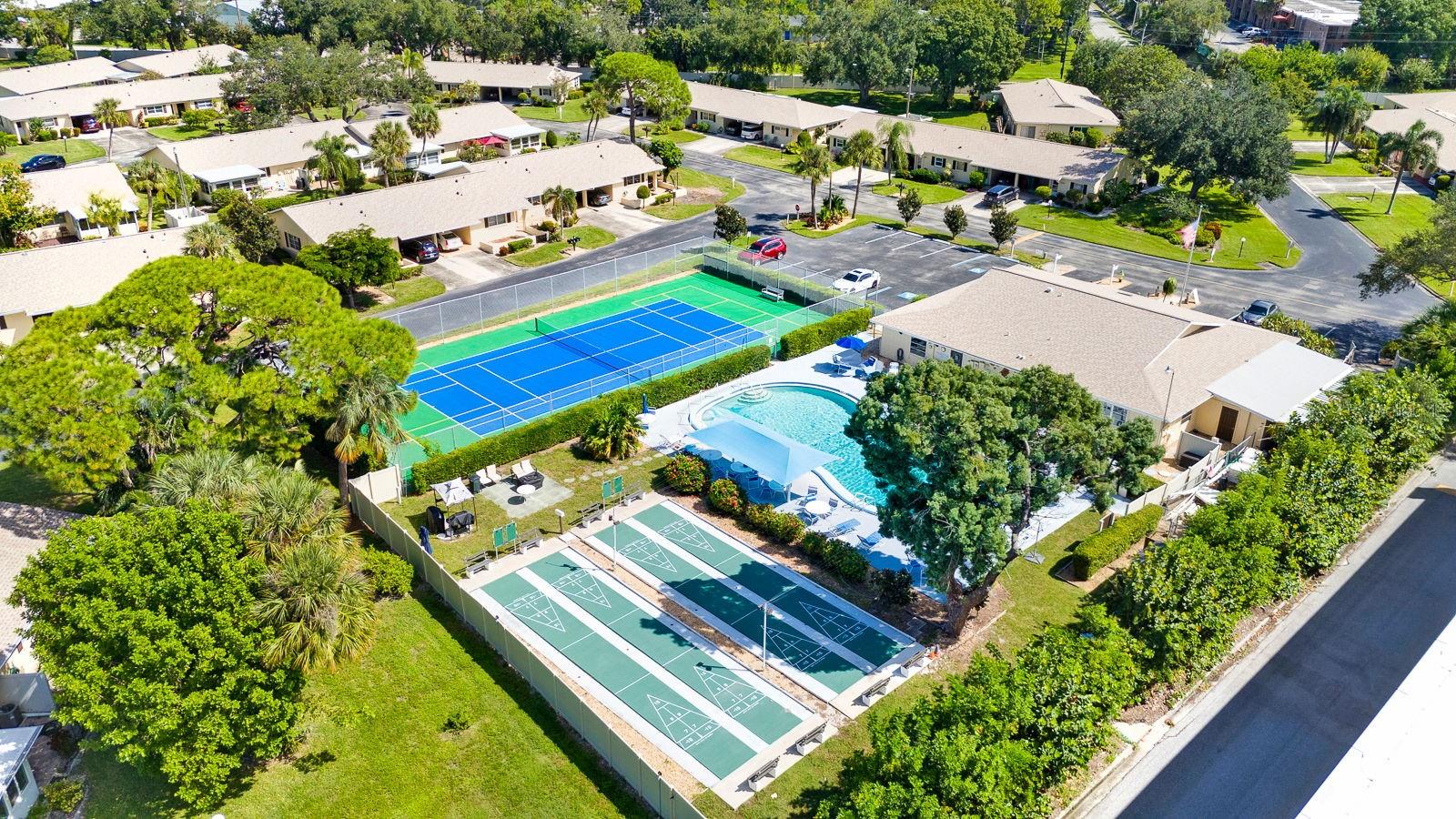 390 301 BOULEVARD W, #10C, Bradenton, FL 34205