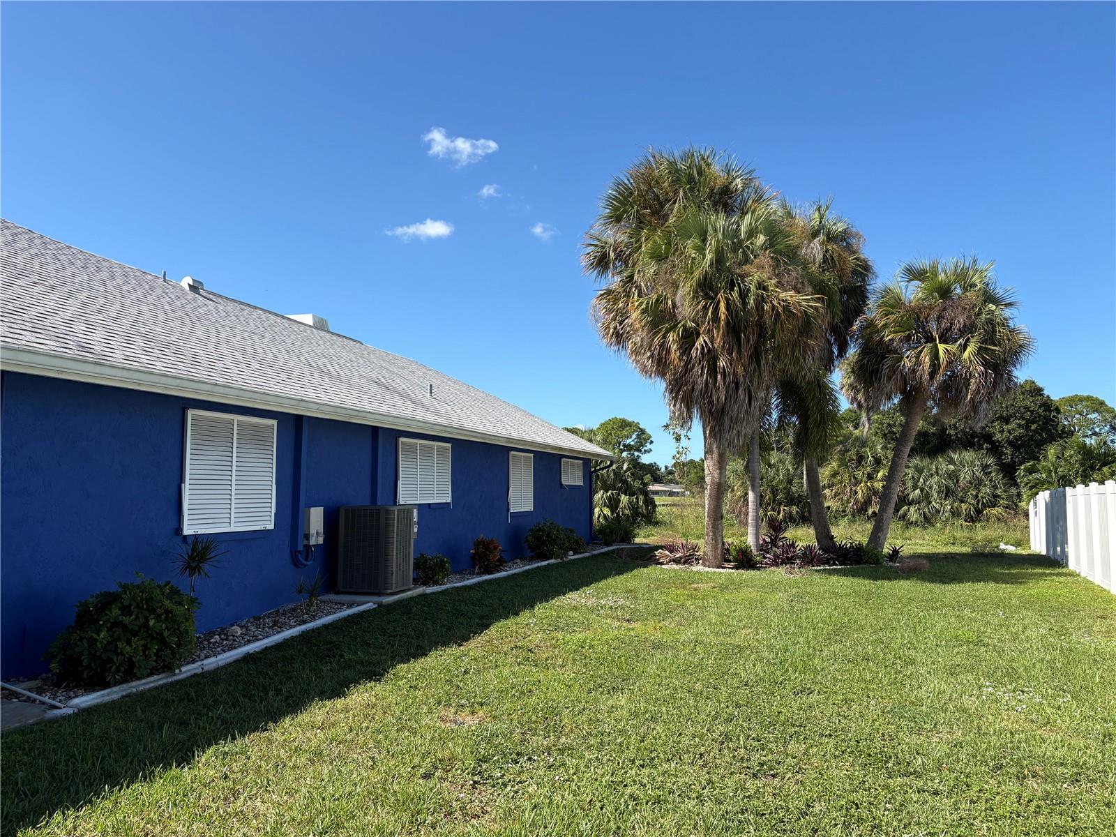 4328 COUNTRY CLUB BOULEVARD, Cape Coral, FL 33904