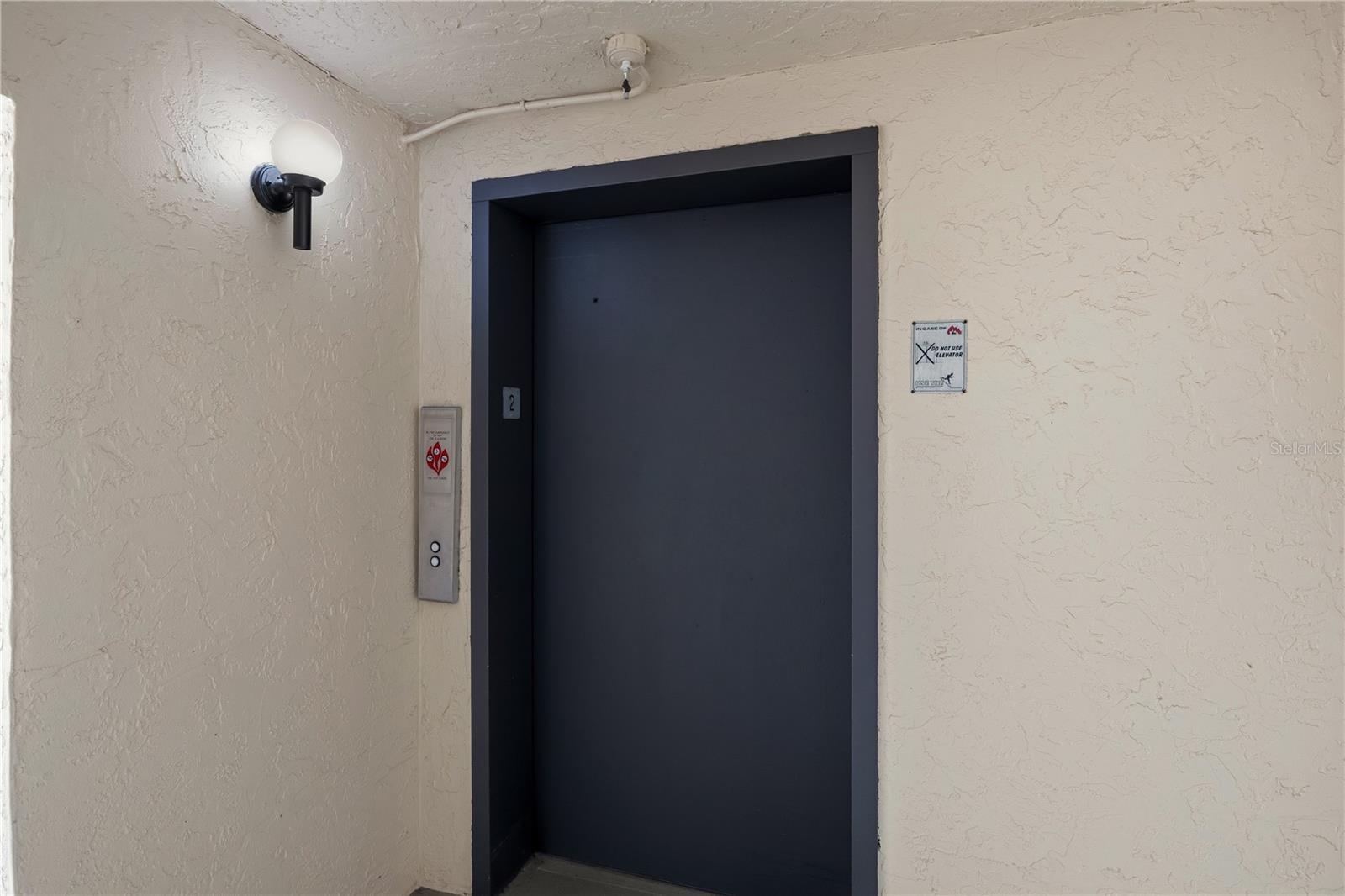 Elevator Elevator