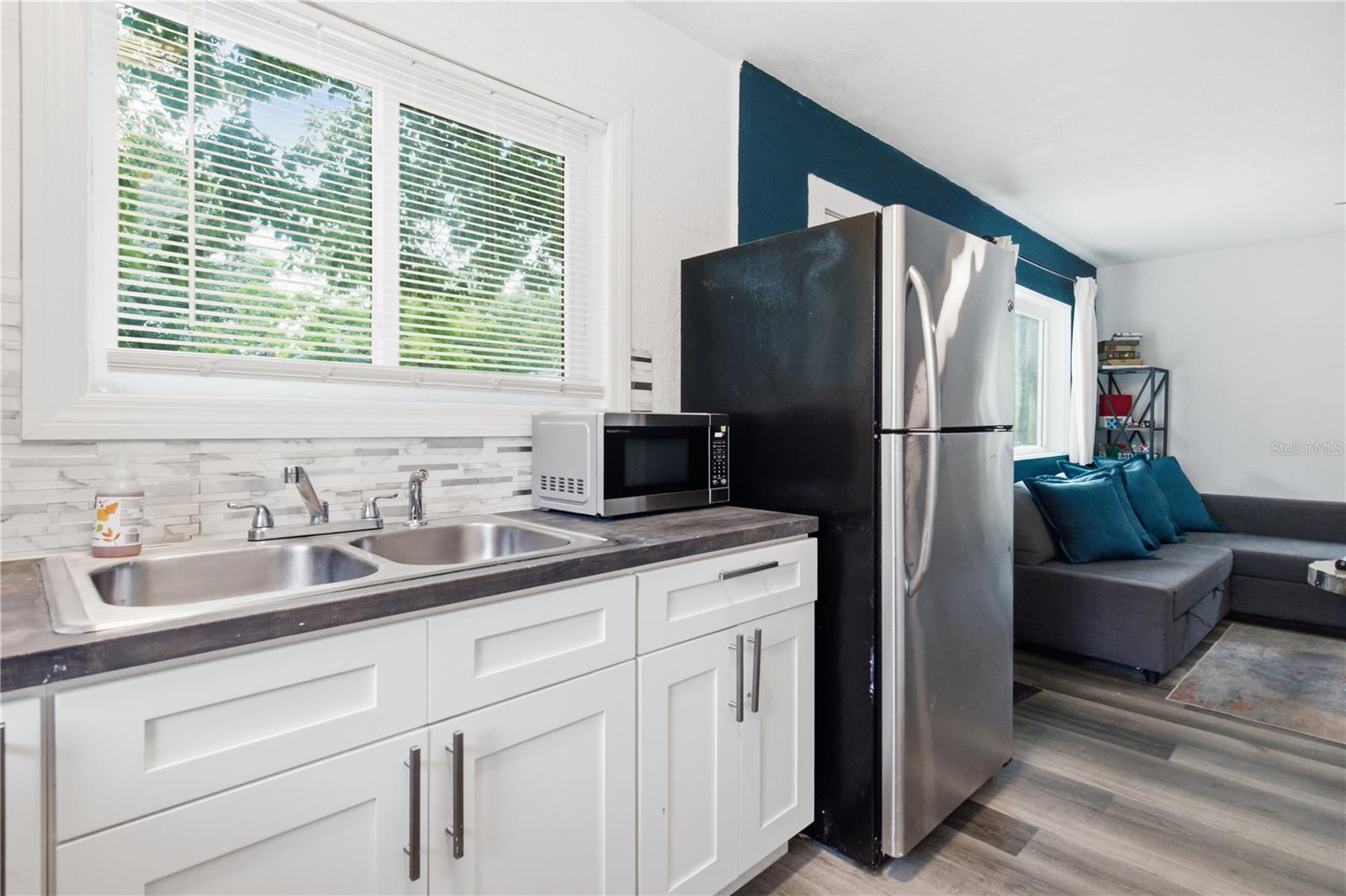 1807 DOUGLAS AVENUE, Clearwater, FL 33755