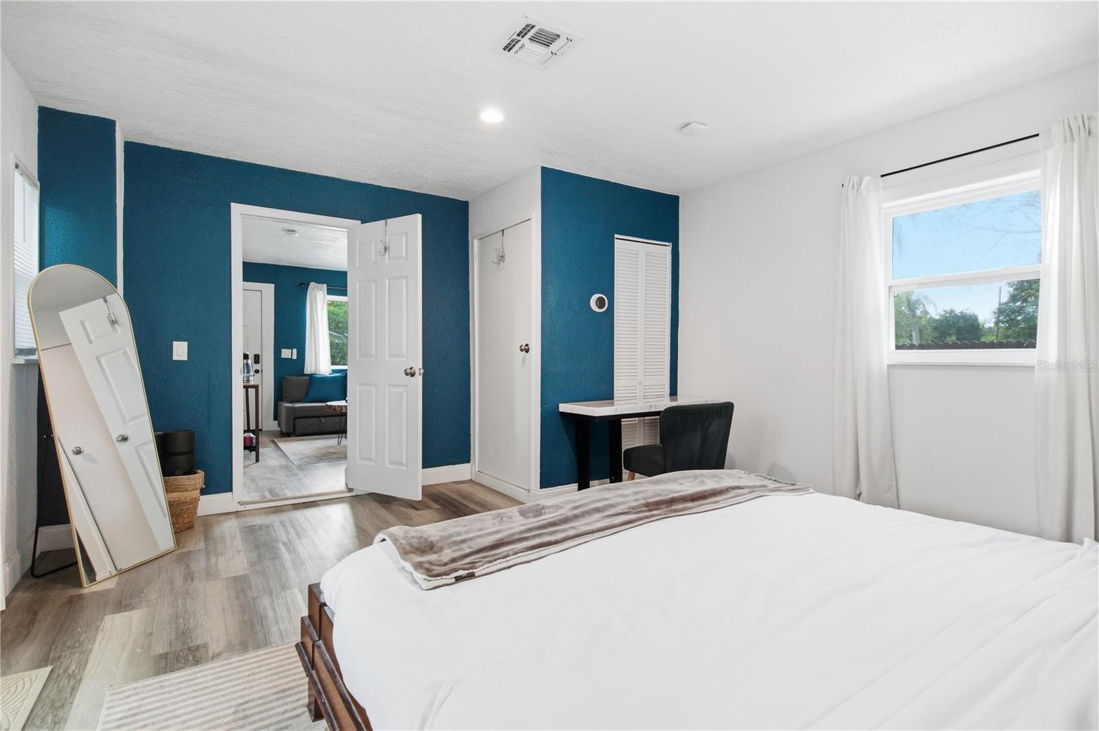 1807 DOUGLAS AVENUE, Clearwater, FL 33755