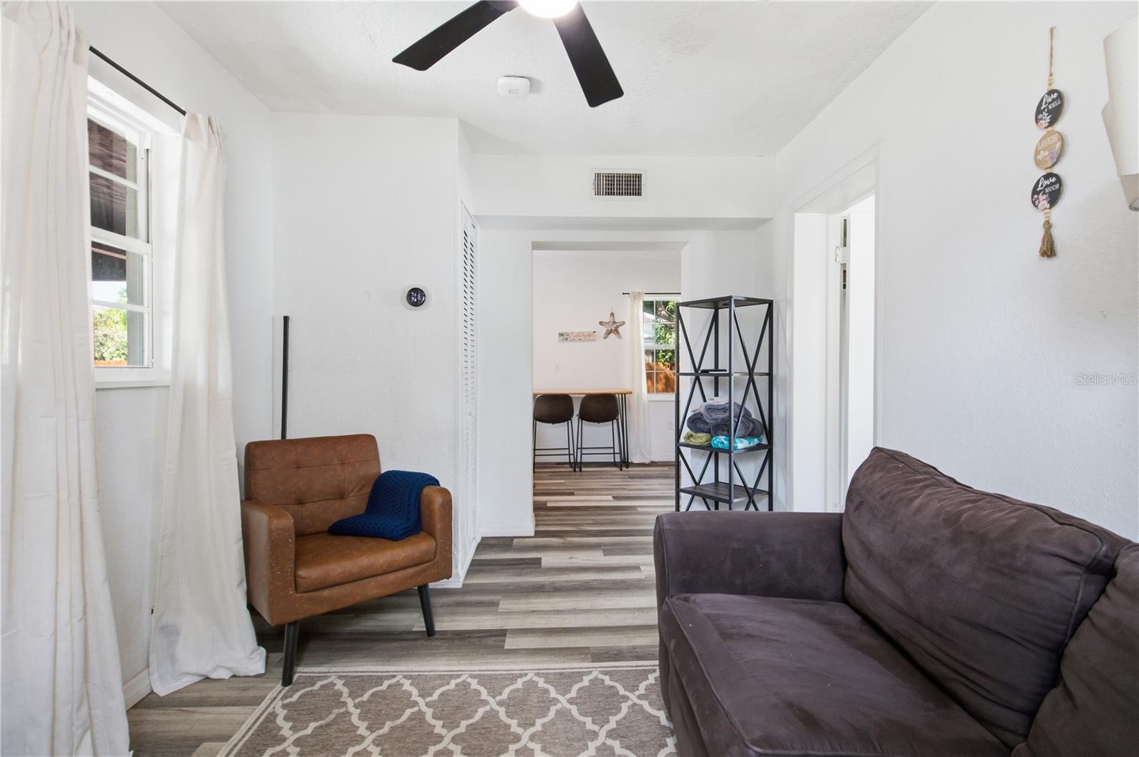 1807 DOUGLAS AVENUE, Clearwater, FL 33755