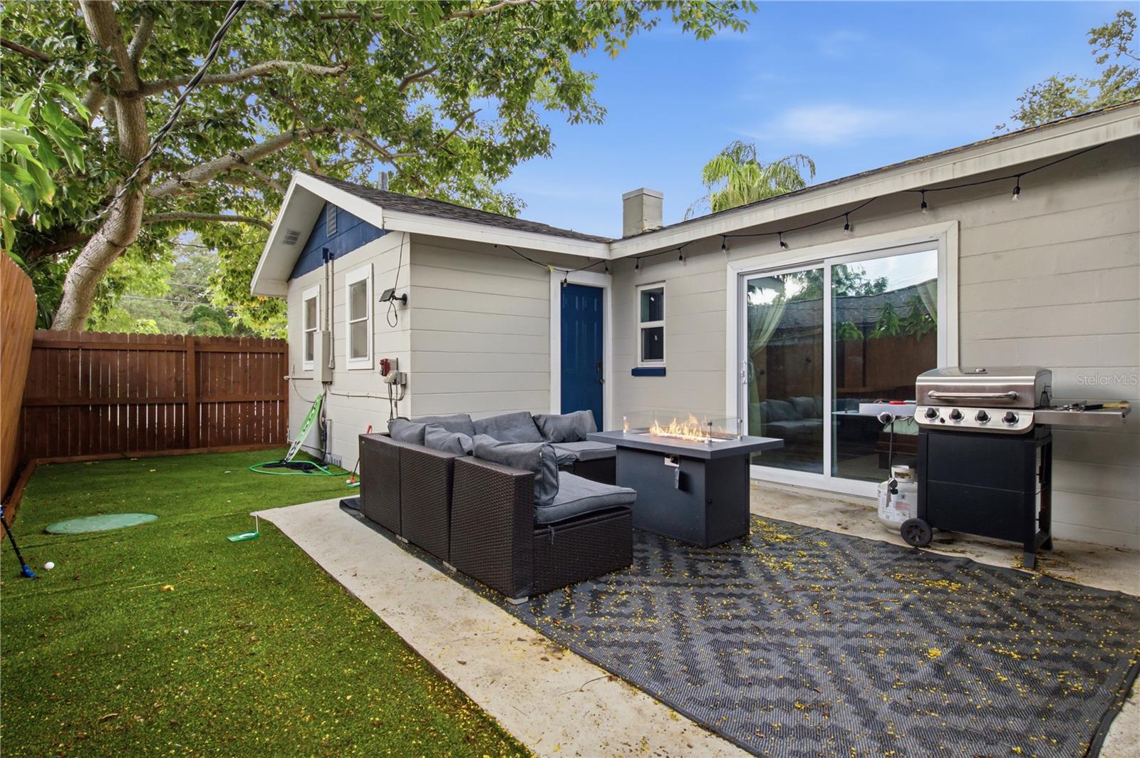 1807 DOUGLAS AVENUE, Clearwater, FL 33755