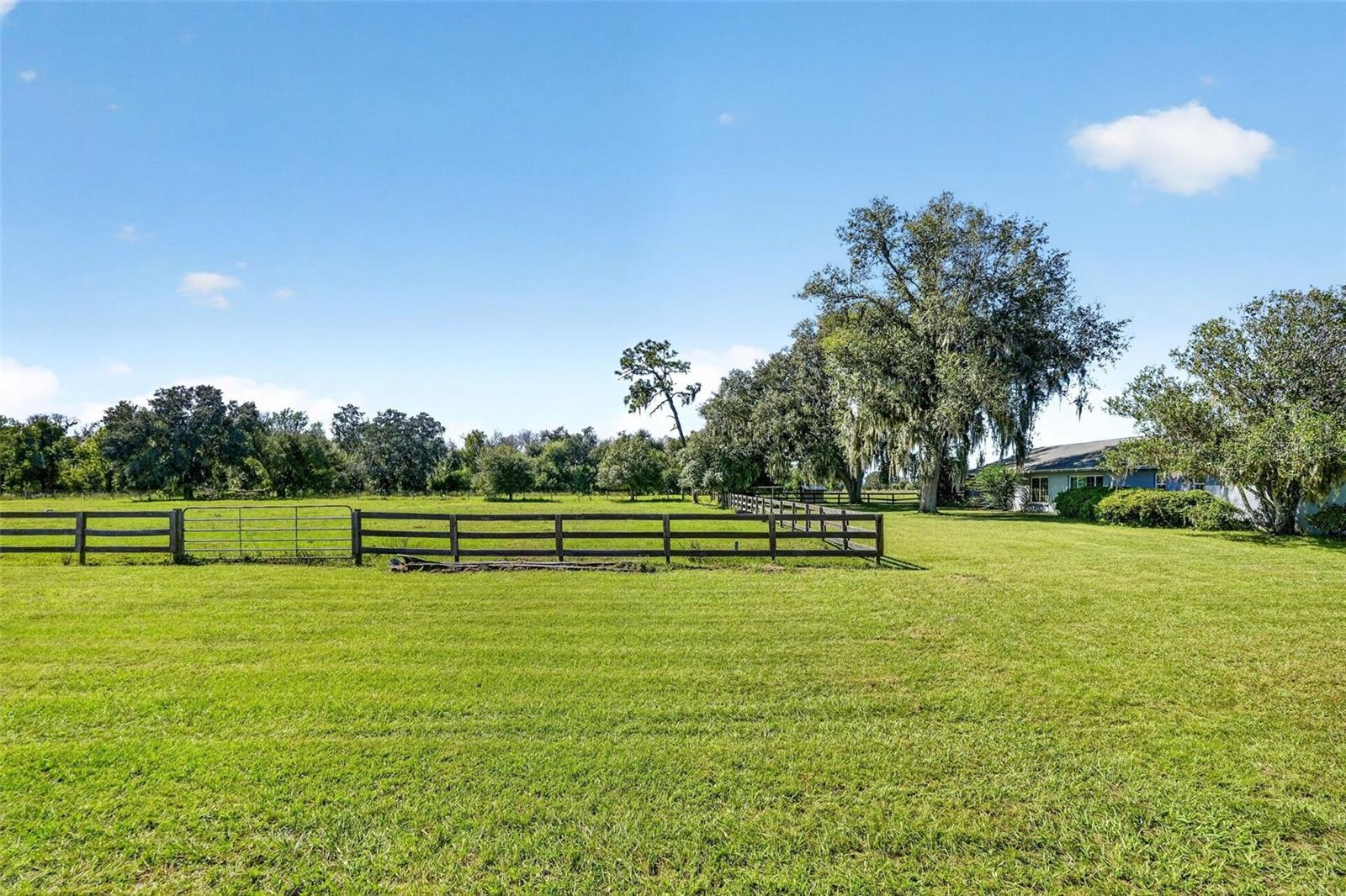 37550 CLAY GULLY ROAD, Myakka City, FL 34251