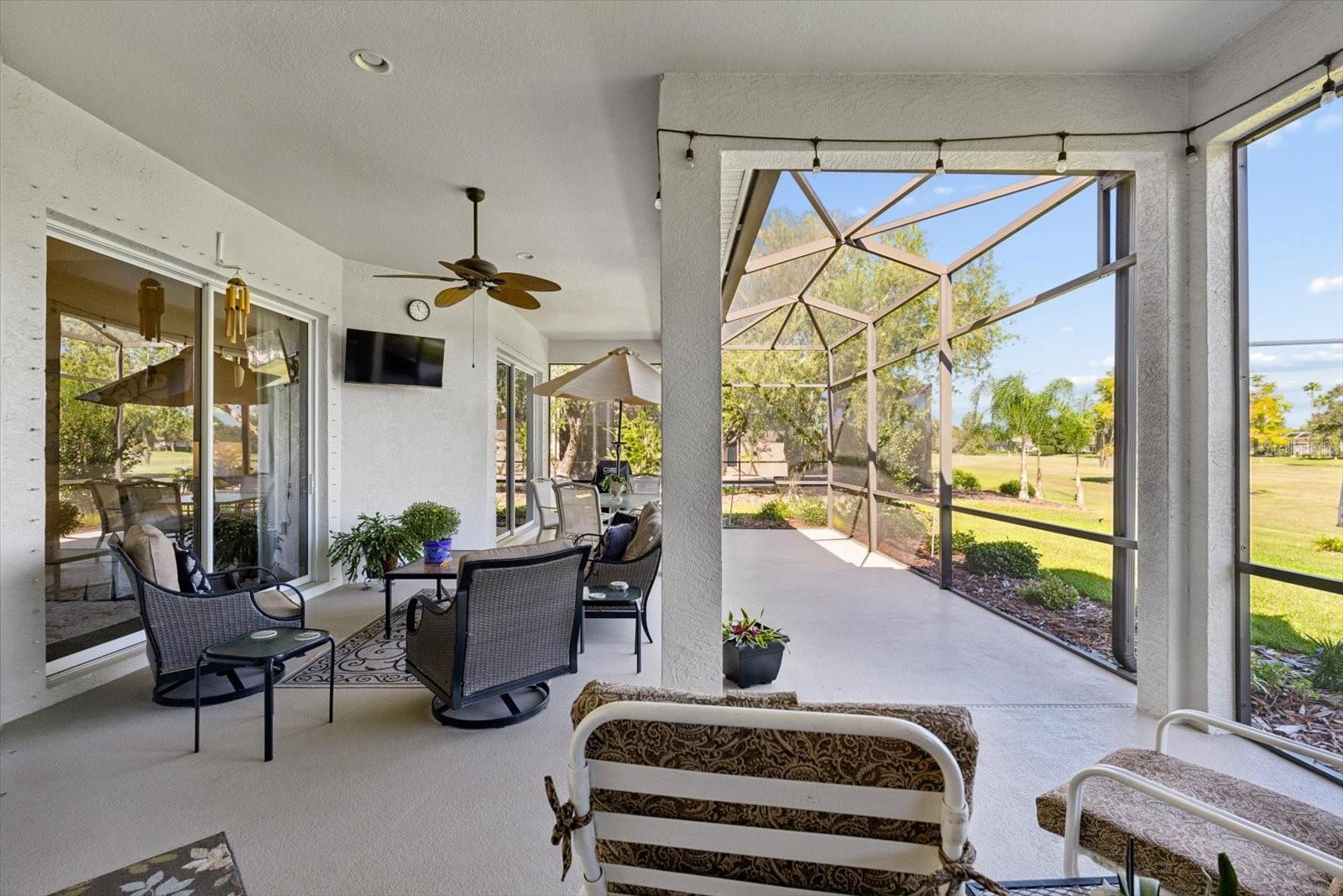 9921 LAUREL VALLEY AVENUE CIRCLE, Bradenton, FL 34202