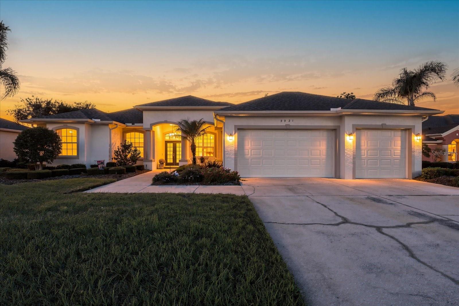 9921 LAUREL VALLEY AVENUE CIRCLE, Bradenton, FL 34202