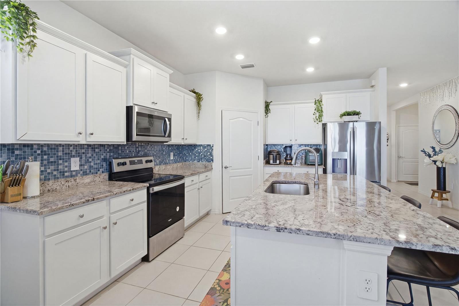 5910 OAK BRIDGE COURT, Bradenton, FL 34211