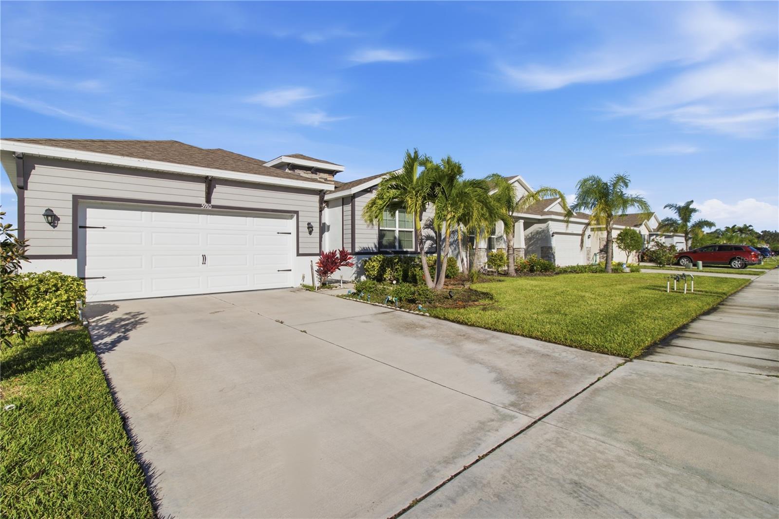 5910 OAK BRIDGE COURT, Bradenton, FL 34211