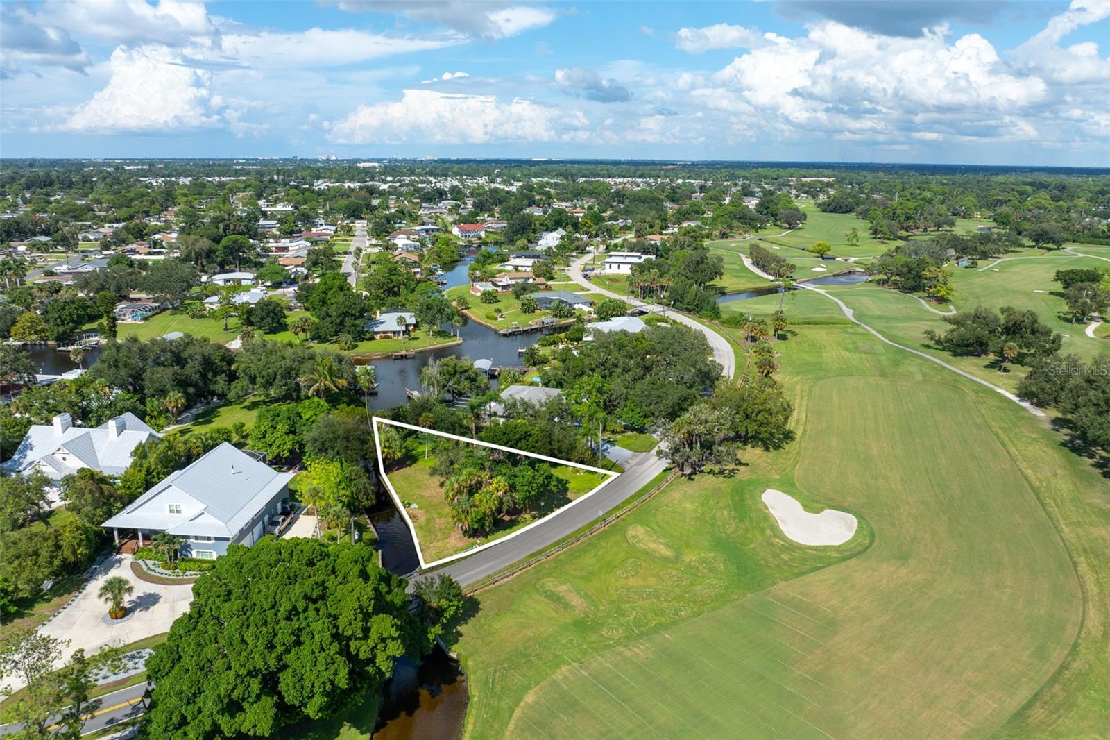 423 MAGELLAN DRIVE, Sarasota, FL 34243