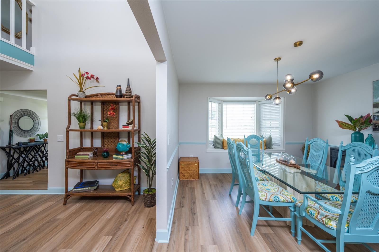 Lounge/ Dining Room