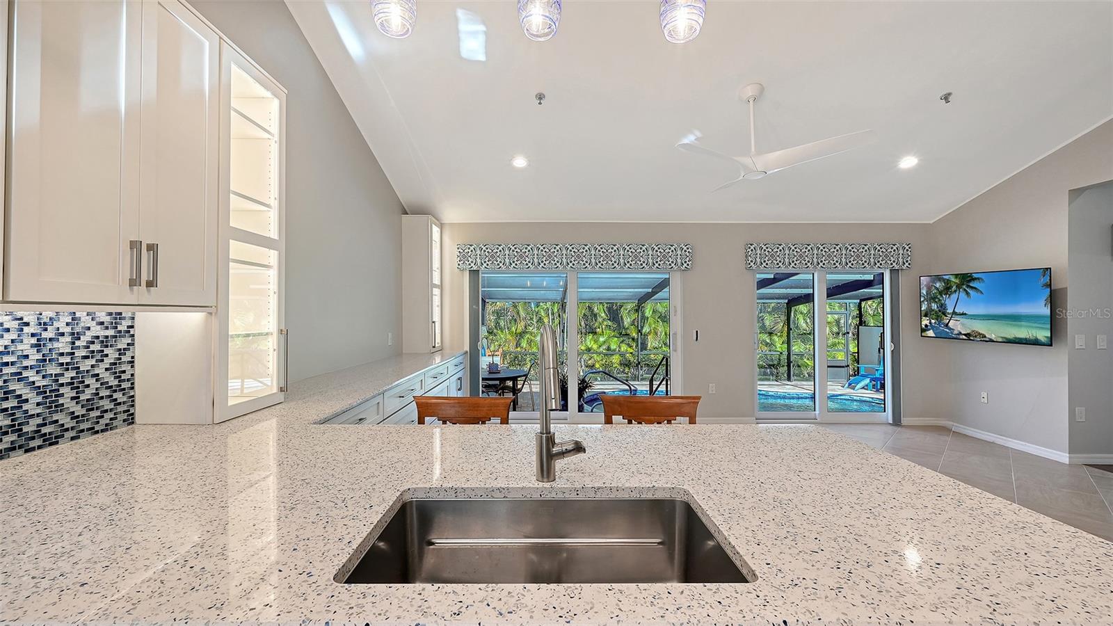2245 HARBOURSIDE DRIVE, #101, Longboat Key, FL 34228
