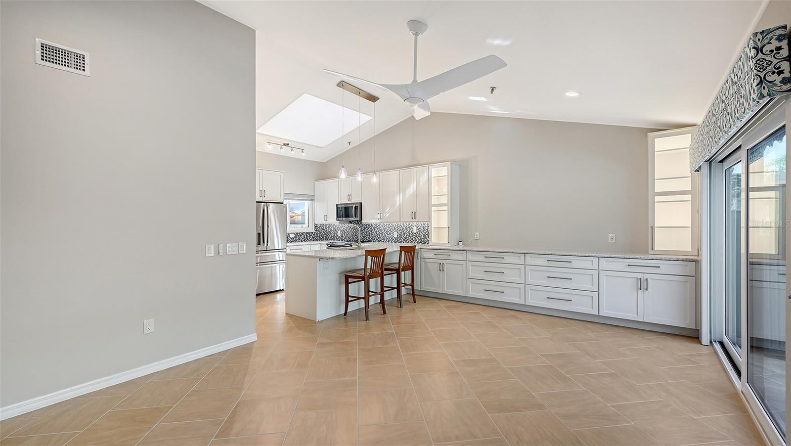 2245 HARBOURSIDE DRIVE, #101, Longboat Key, FL 34228