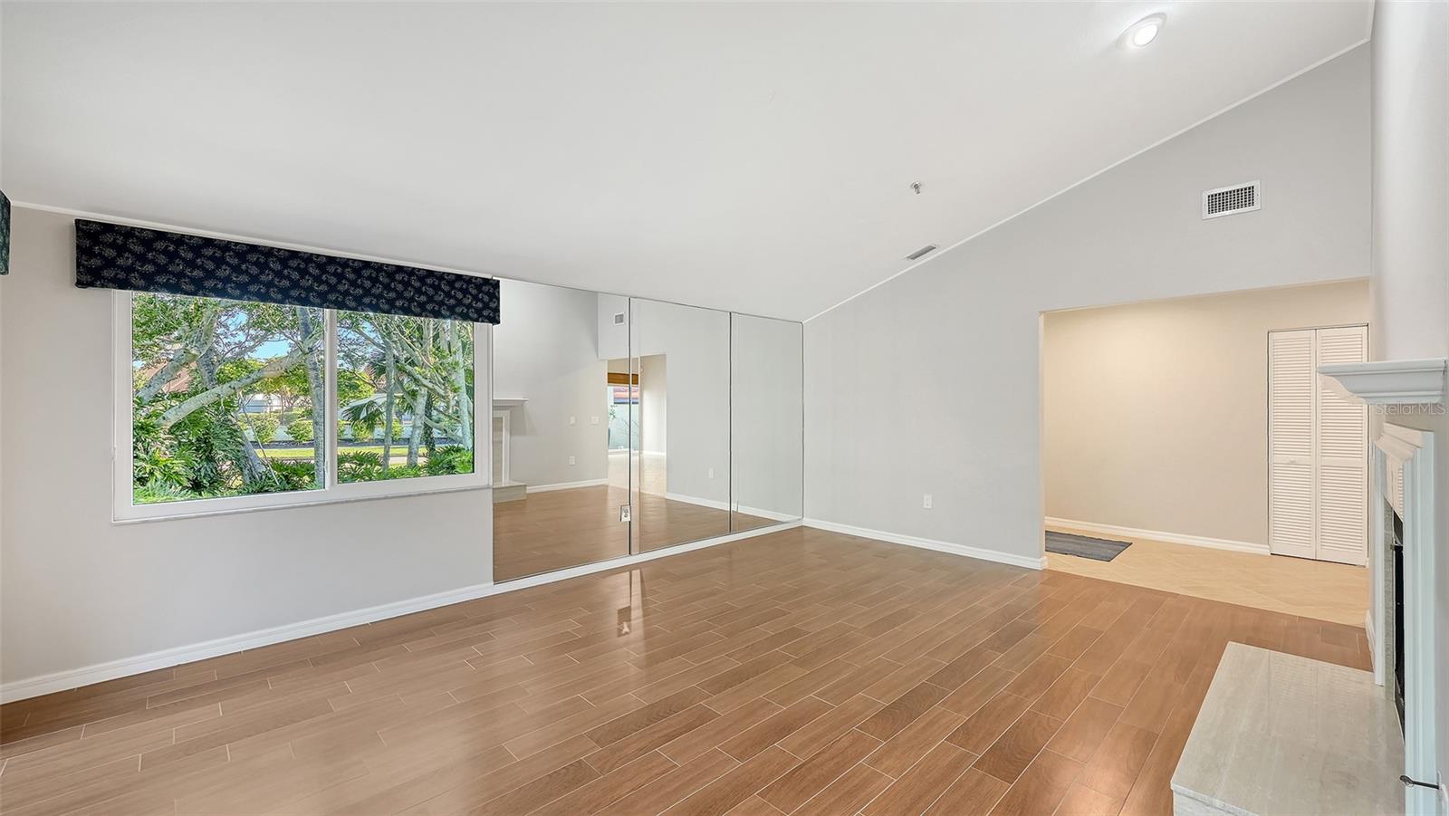 2245 HARBOURSIDE DRIVE, #101, Longboat Key, FL 34228