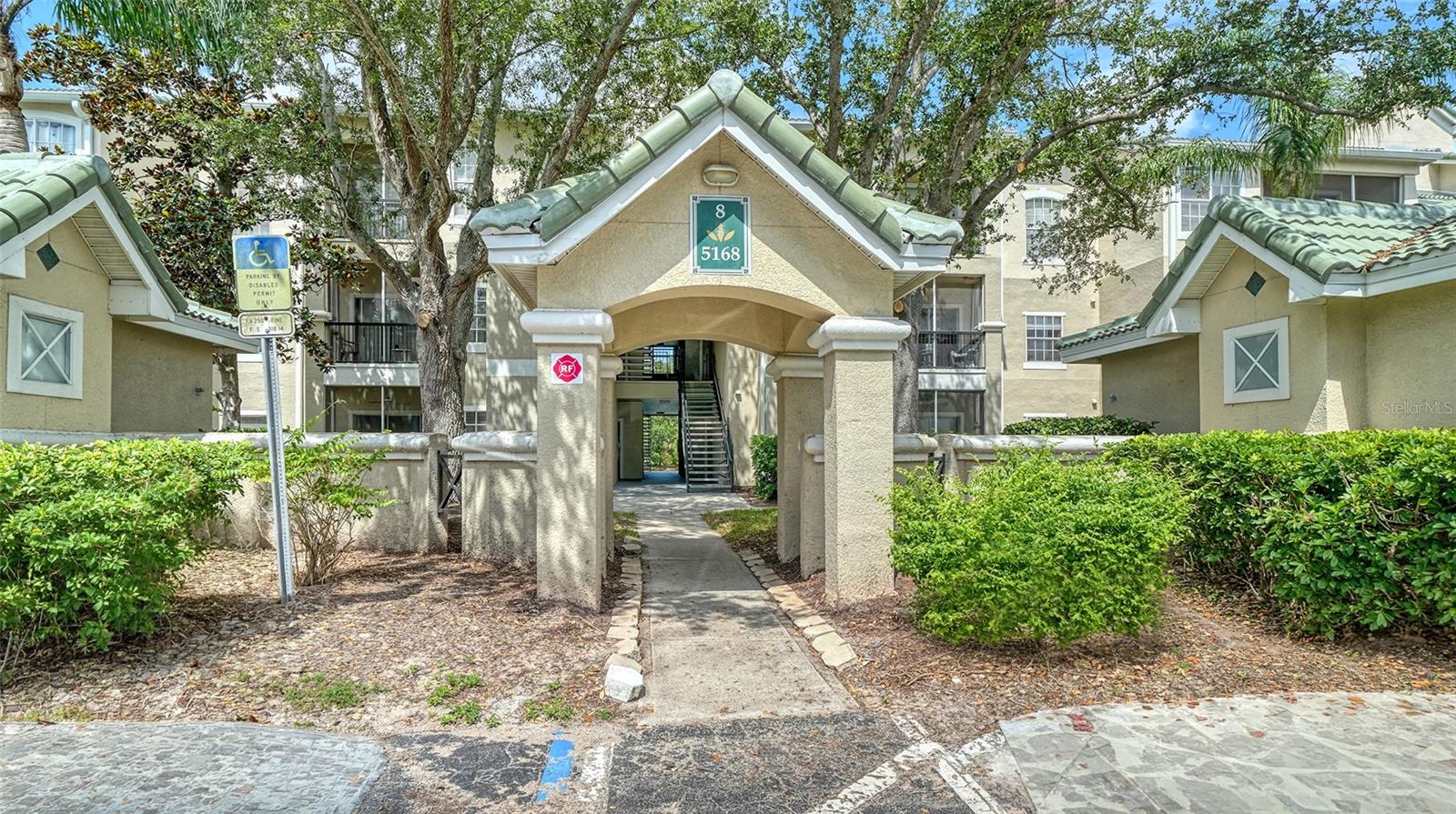 ENTRANCE BUILDING 8