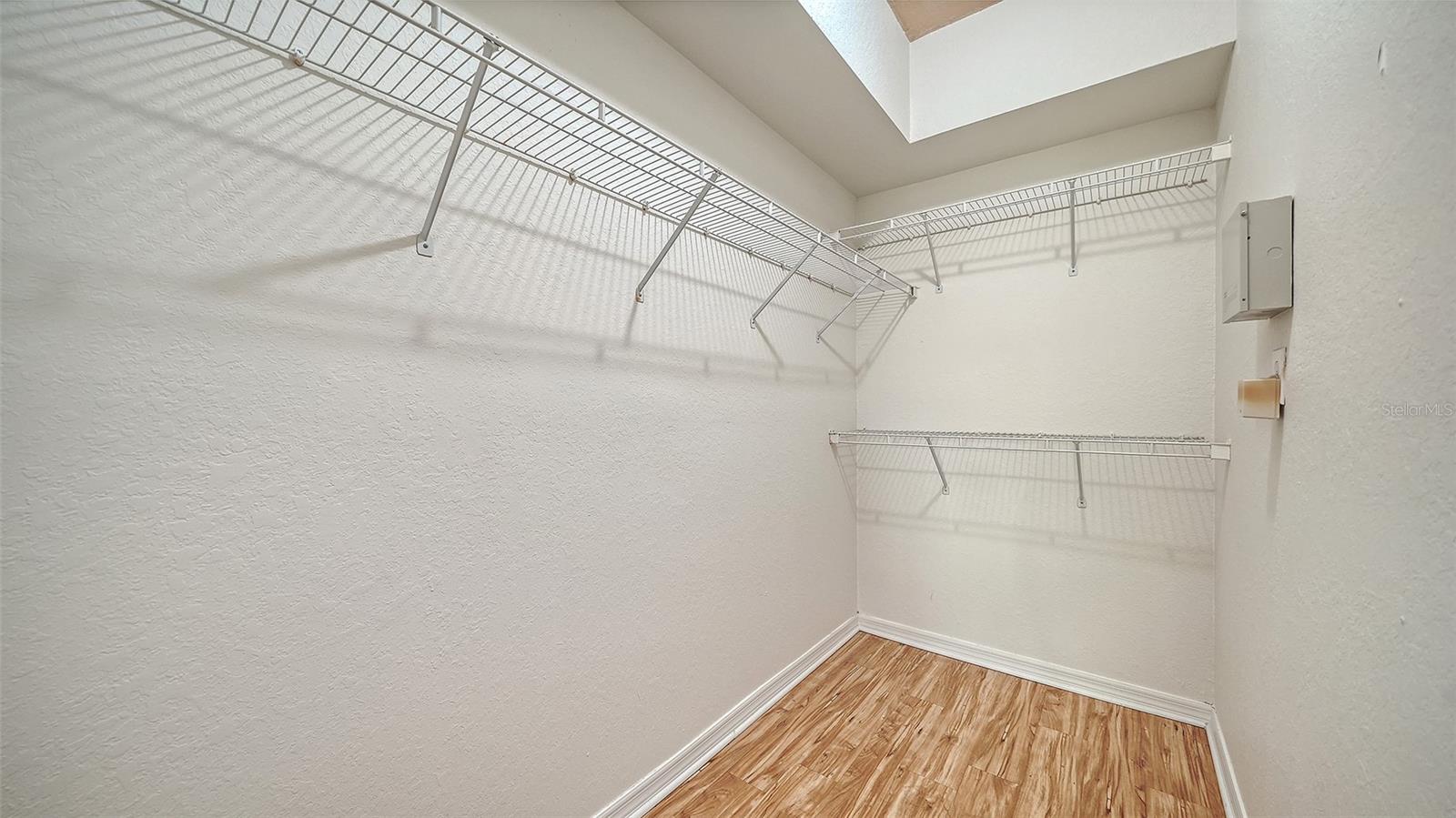 MASTER WALK IN CLOSET