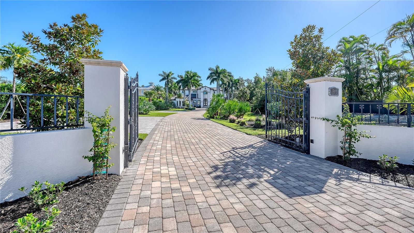 8569 MIDNIGHT PASS ROAD, Sarasota, FL 34242
