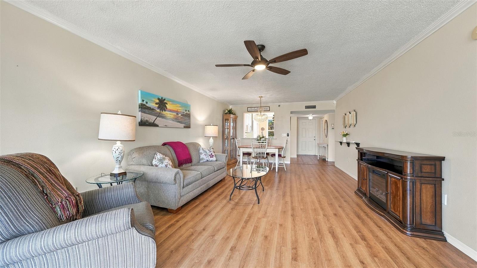 Combination Living Room/Dining Room
