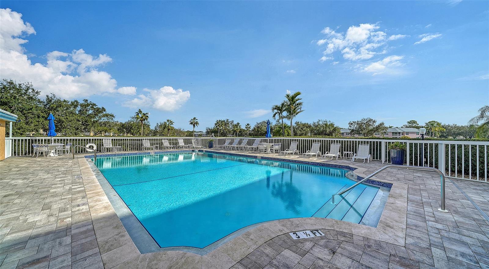 Pool for owners of Buildings 1, 2 and 3