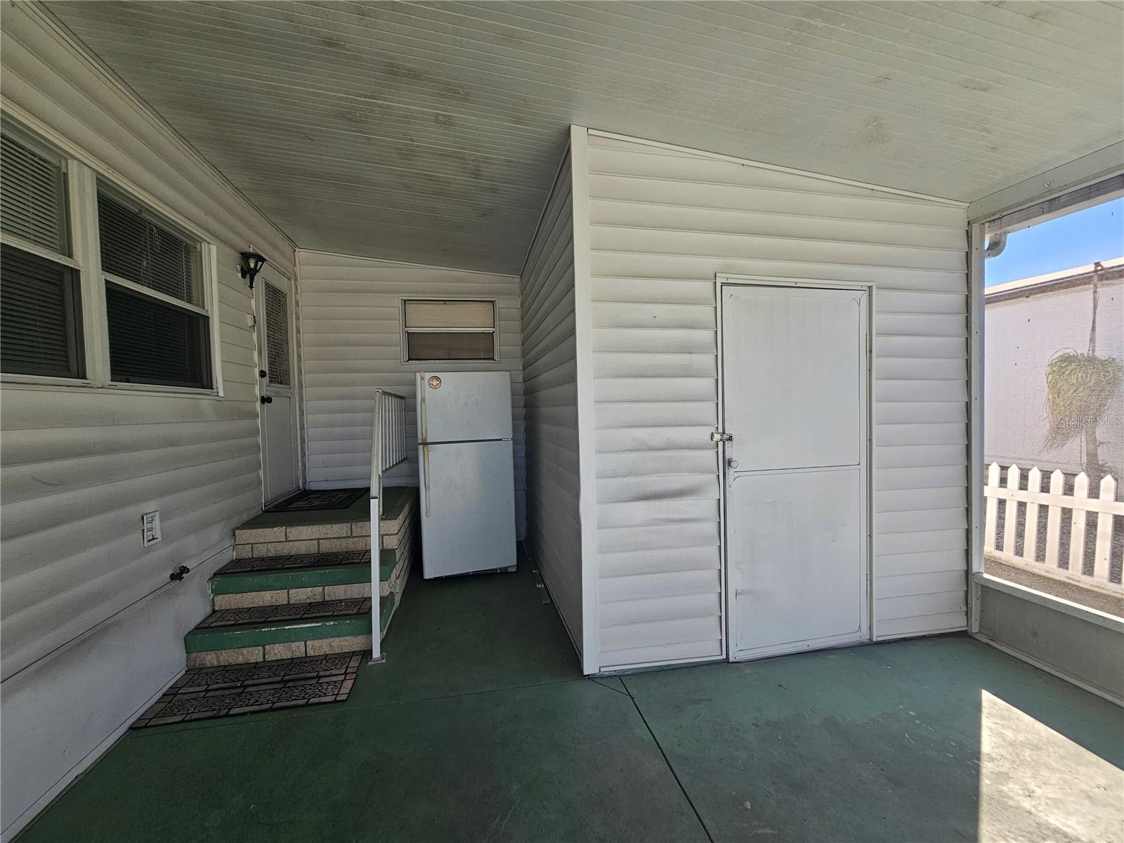 1000 51ST AVENUE PLAZA W, Bradenton, FL 34207
