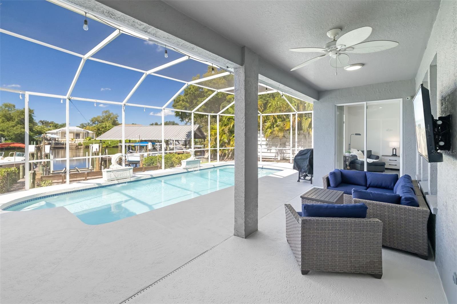 124 41ST CIRCLE E, Bradenton, FL 34208