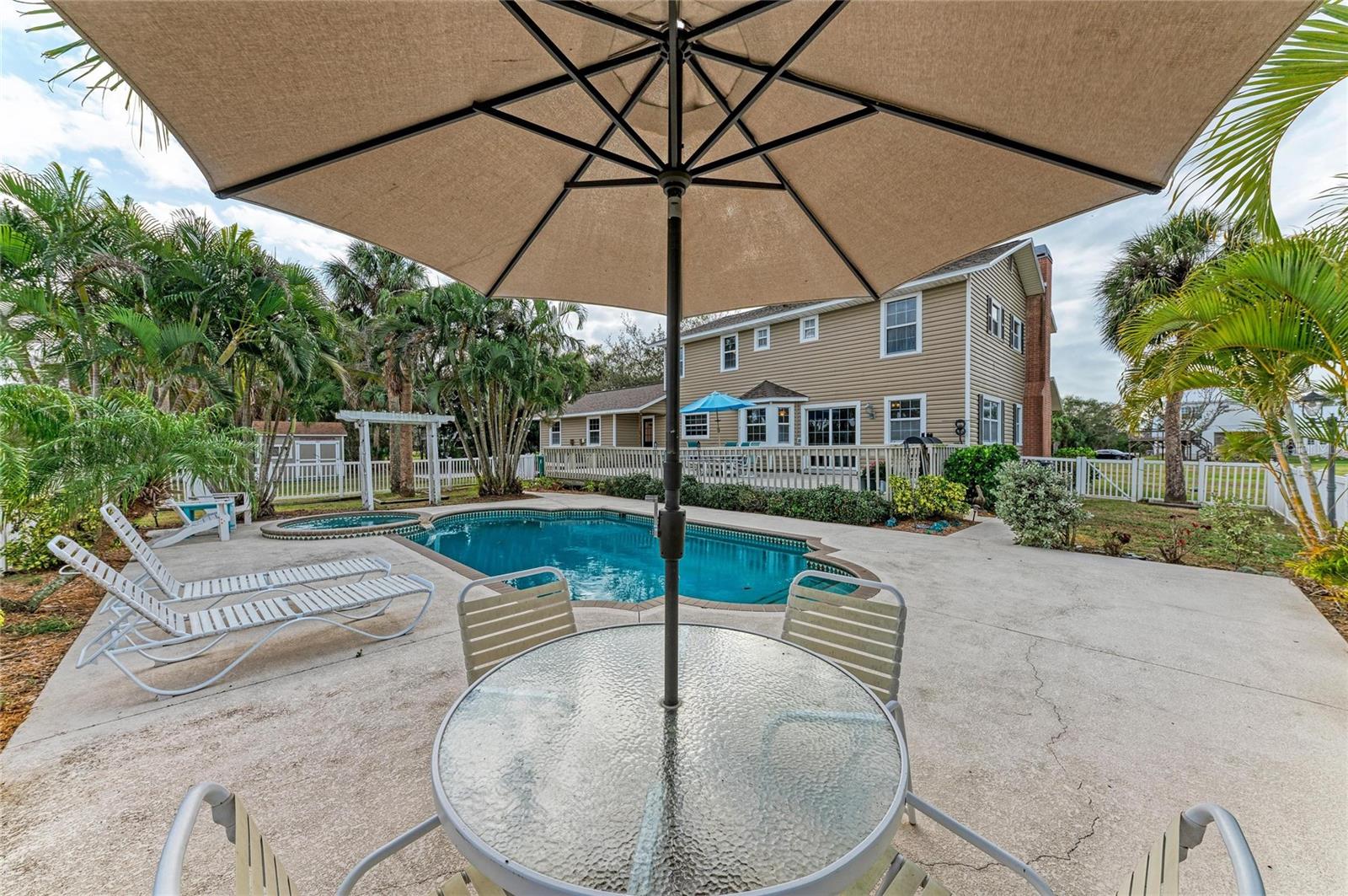 1914 24TH AVENUE W, Palmetto, FL 34221