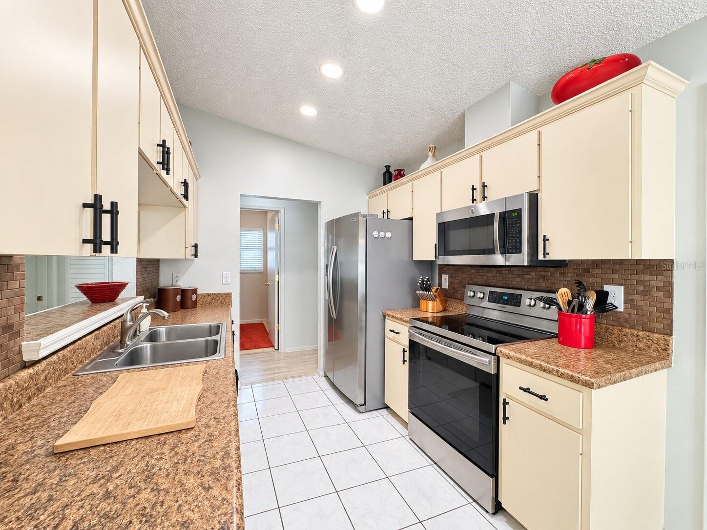 5808 GARDEN LAKES FERN, Bradenton, FL 34203