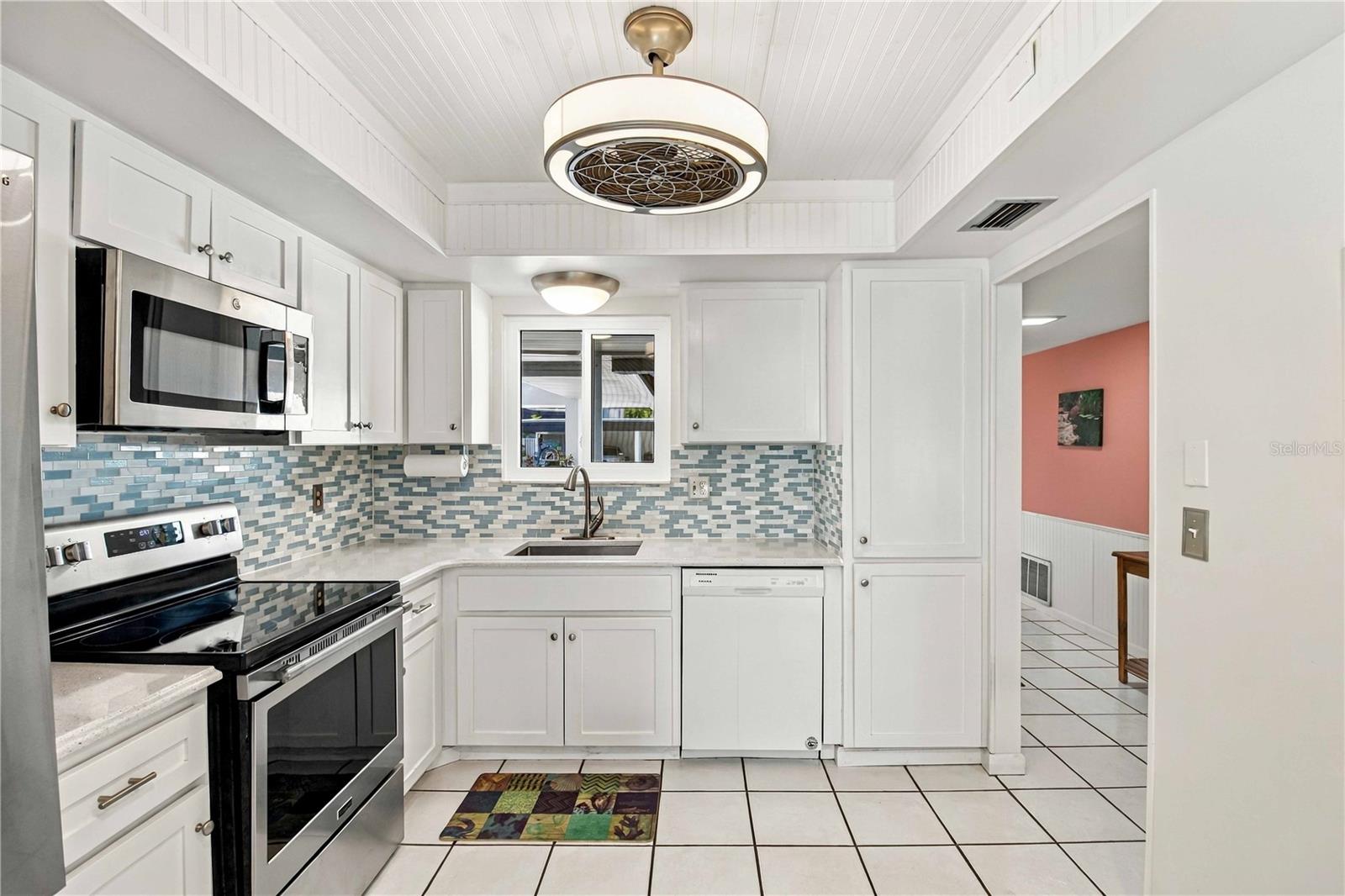 1272 BELLEFLOWER STREET, #128, Sarasota, FL 34232