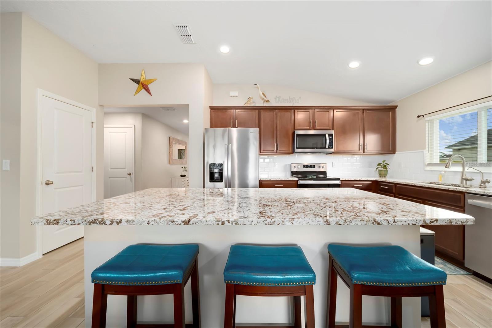 3491 74TH AVENUE CIRCLE EAST, Sarasota, FL 34243