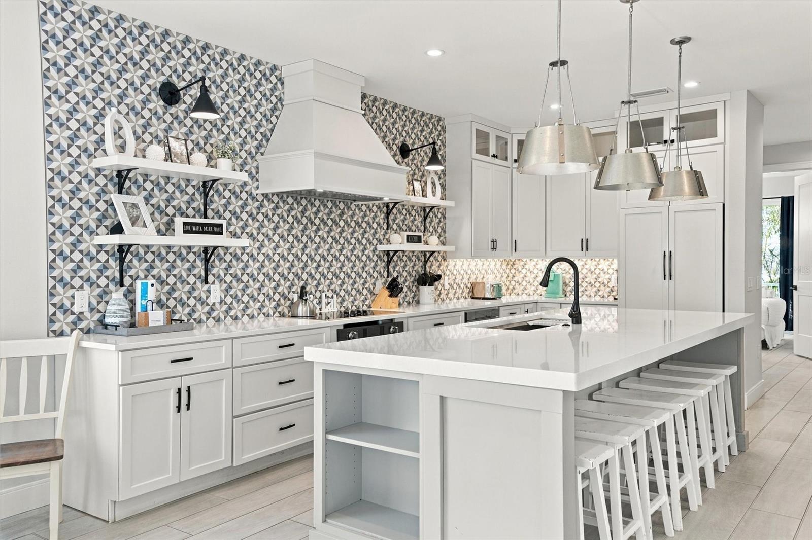 104 5TH STREET S, Bradenton Beach, FL 34217 104 5TH STREET S, Bradenton Beach, FL 34217
