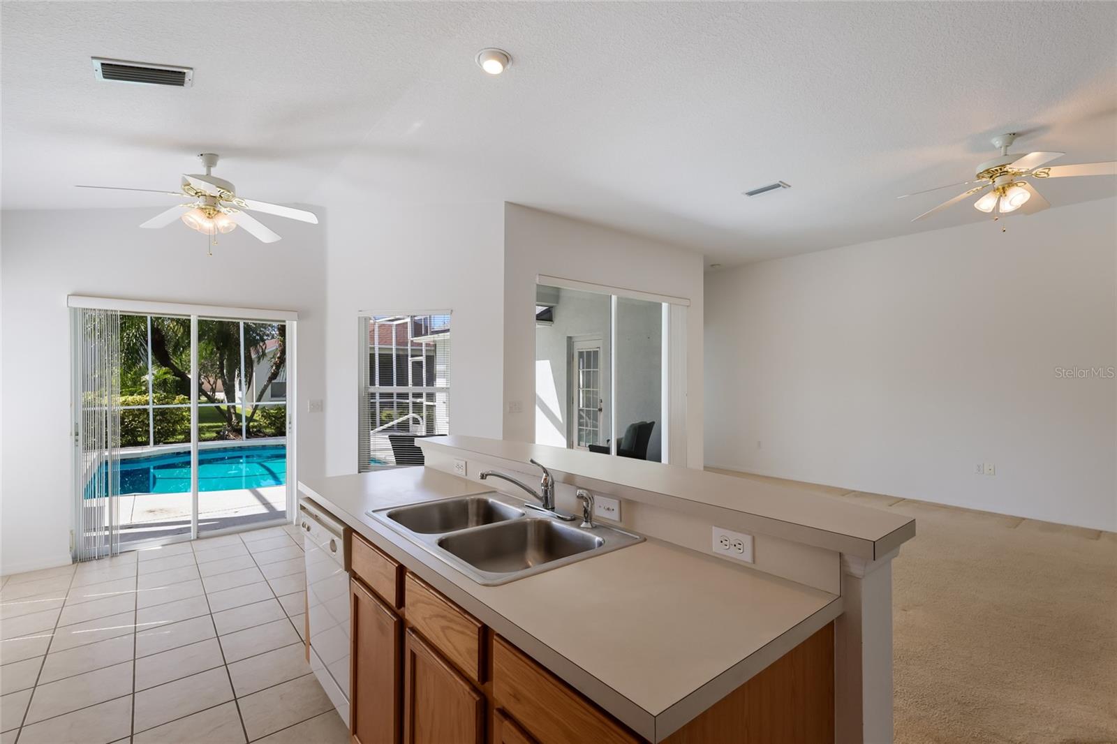 6212 MACAW GLEN, Lakewood Ranch, FL 34202