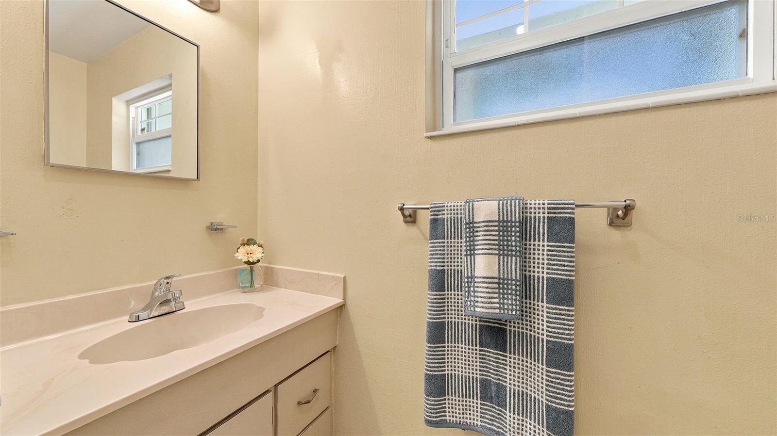 2465 HIBISCUS STREET, Sarasota, FL 34239