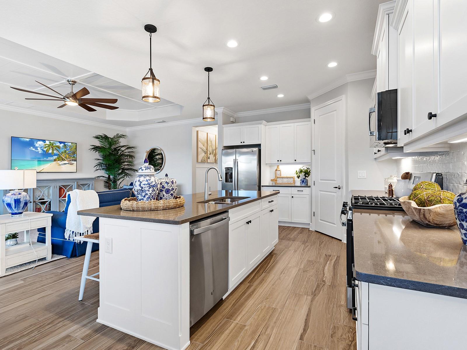 10727 CROOKED CREEK COURT, Parrish, FL 34219