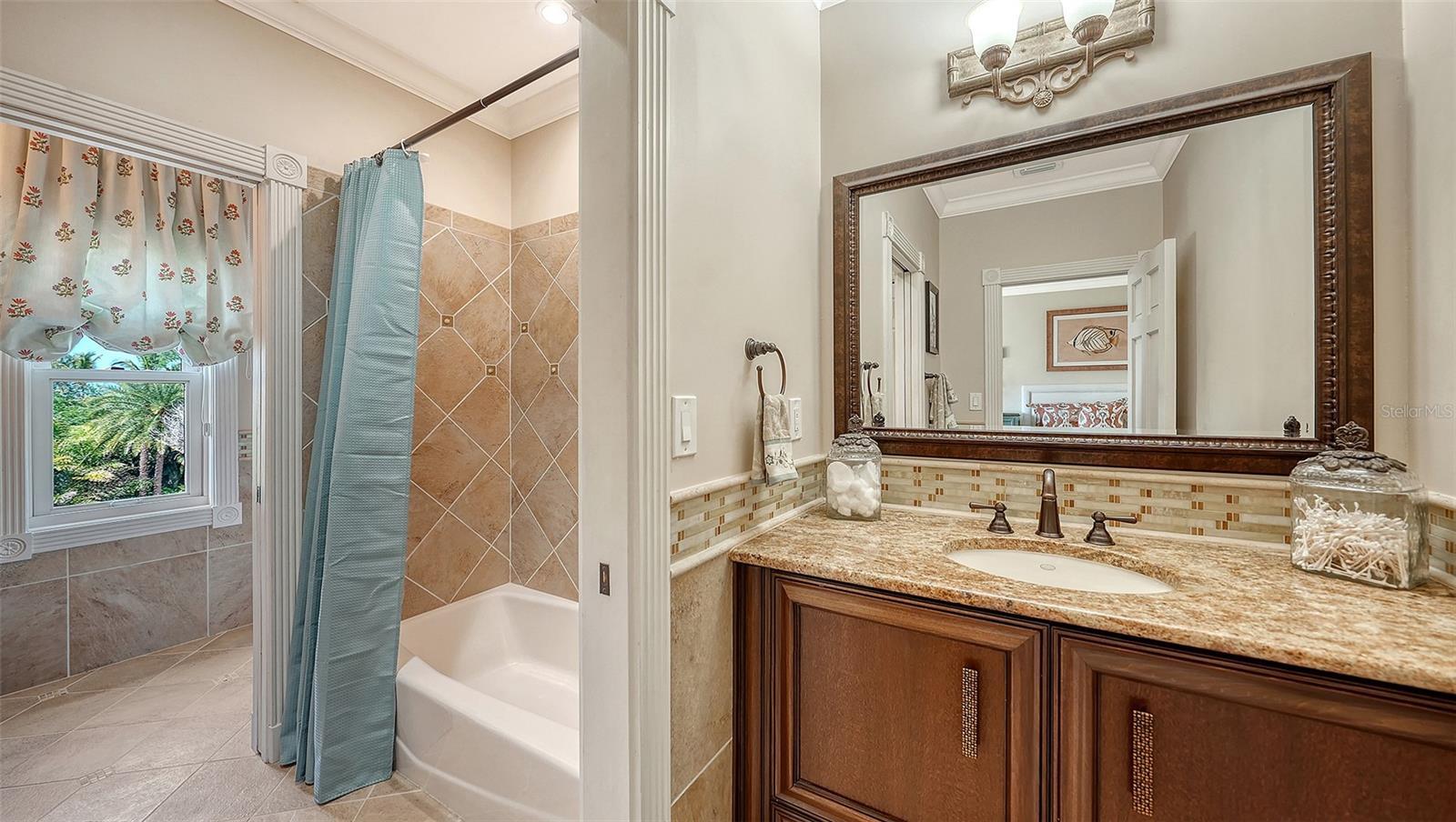 1240 HILLVIEW DRIVE, Sarasota, FL 34239