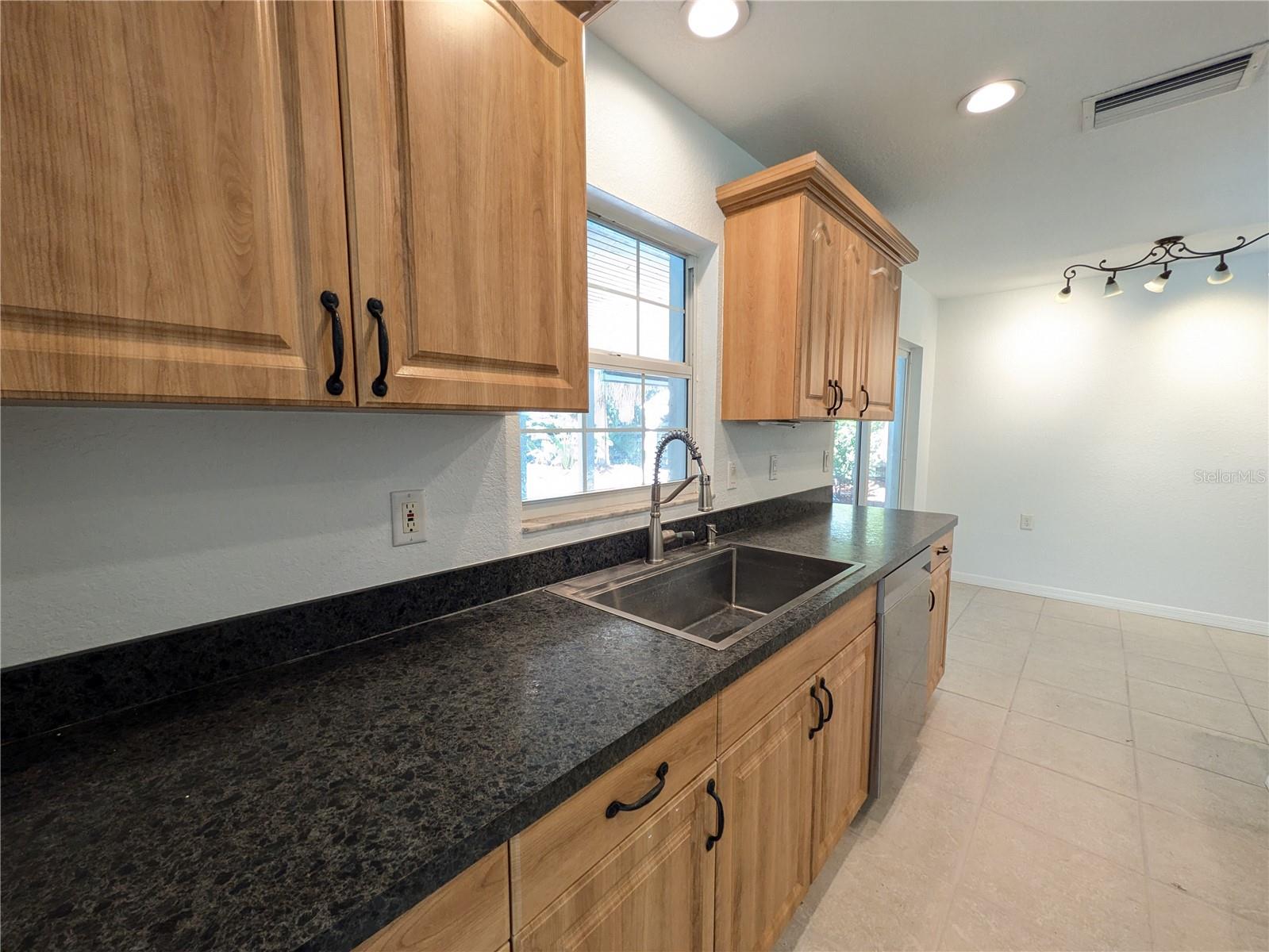 1133 RUSSELL AVENUE, Sarasota, FL 34232