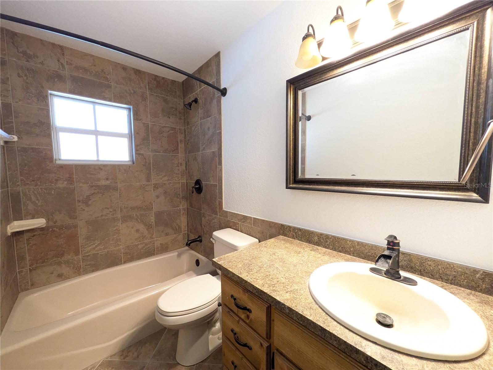 1133 RUSSELL AVENUE, Sarasota, FL 34232