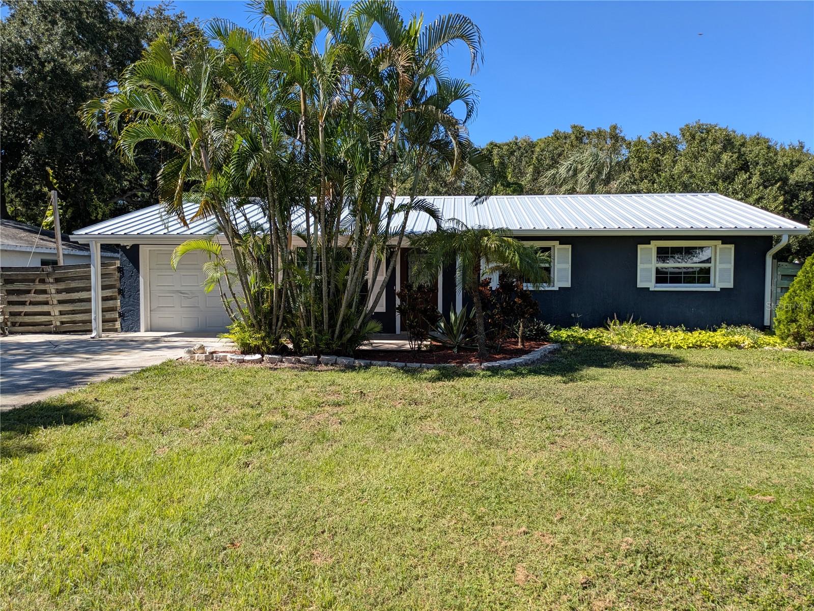 1133 RUSSELL AVENUE, Sarasota, FL 34232