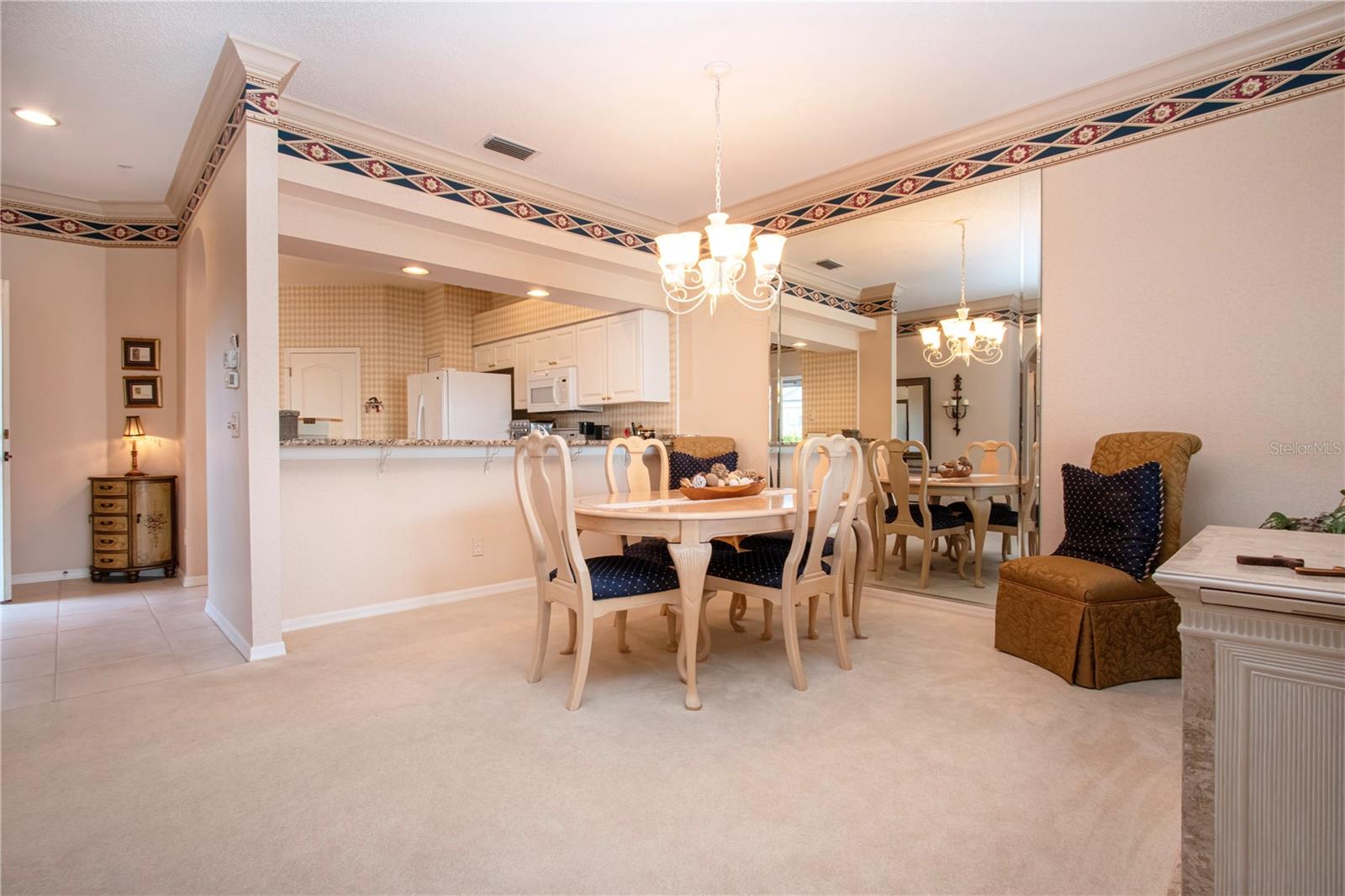 Dining Area and Kitchen counter