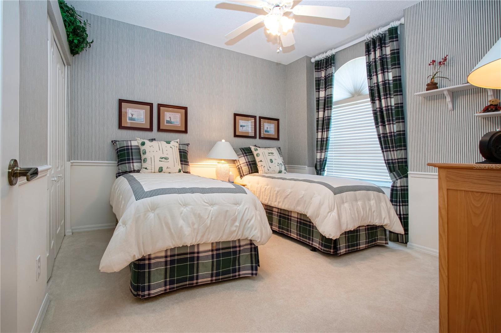 Guest bedroom