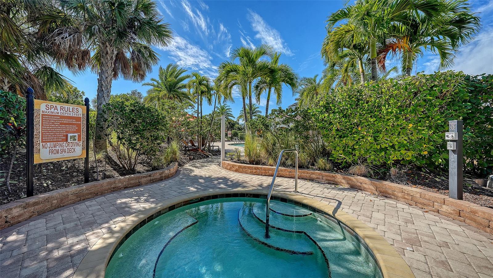 5572 SENTIERO DRIVE, Nokomis, FL 34275