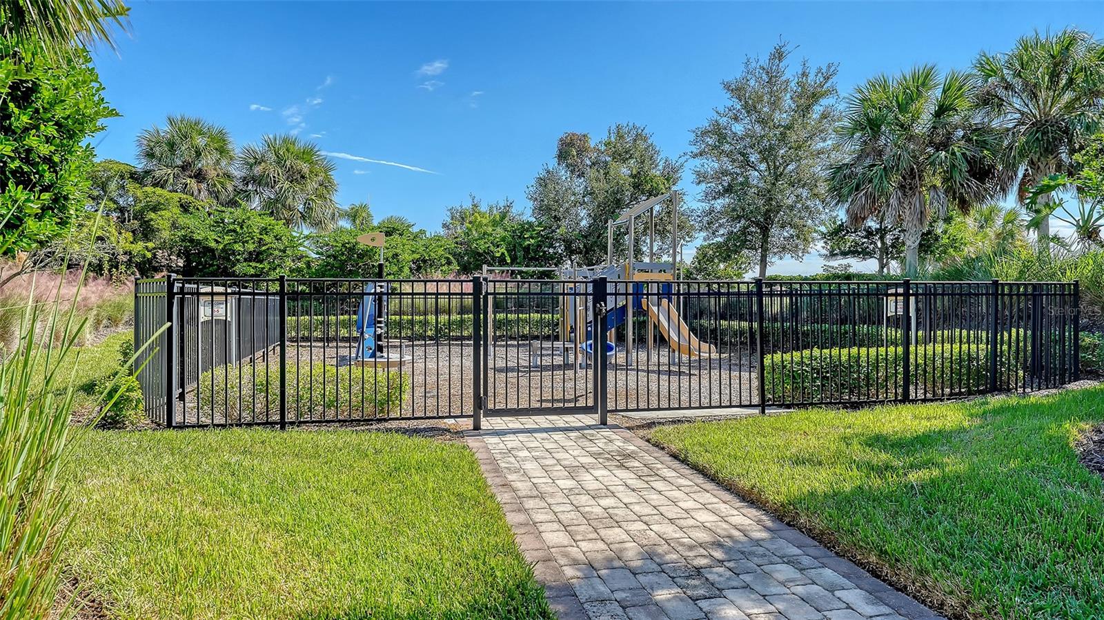 5572 SENTIERO DRIVE, Nokomis, FL 34275