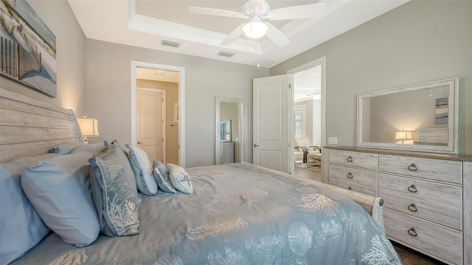 5572 SENTIERO DRIVE, Nokomis, FL 34275