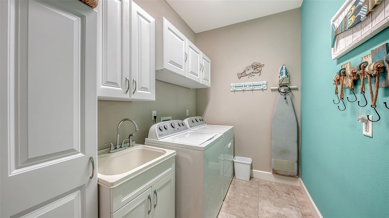 5572 SENTIERO DRIVE, Nokomis, FL 34275